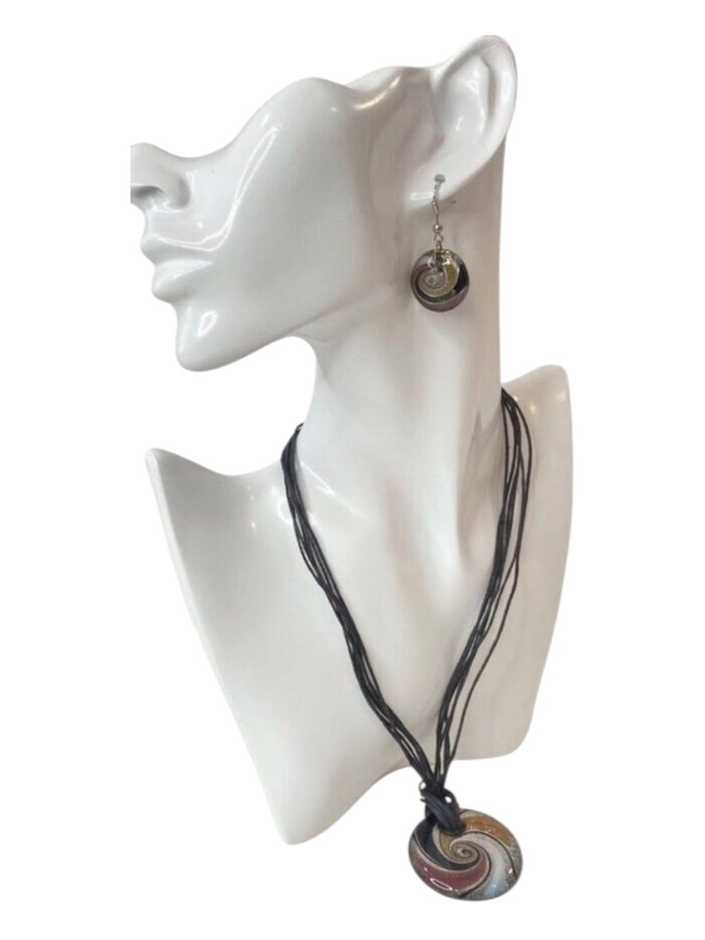 Handcrafted Swirl Pattern Pendant Necklace & Matching Earrings Set With Multicol